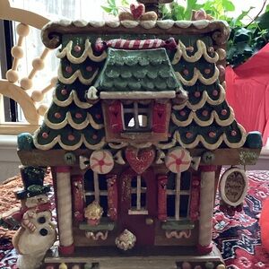 Festive Gingerbread House Decoration - Green and Red